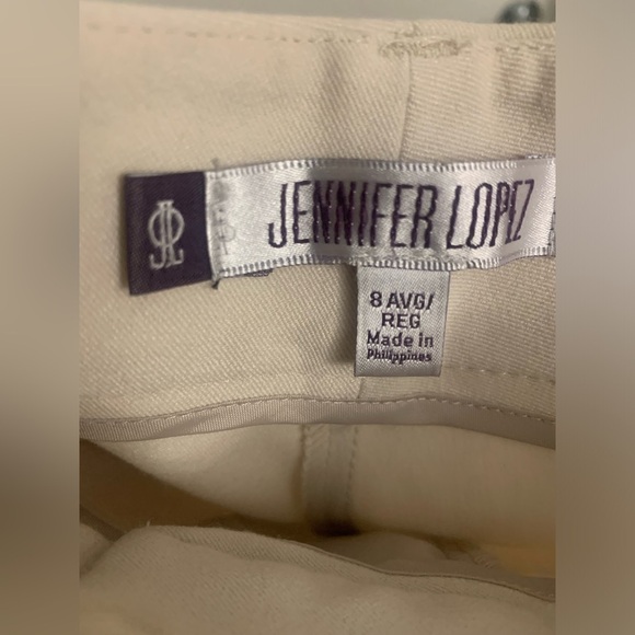 NWOT JENNIFER LOPEZ JLO Women's Cream Beige Pleated Cropped Work Slacks Pants 8 - Picture 4 of 4